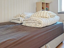 6 Person Holiday Home in Hojslev