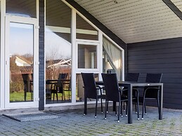 Tranquil Cottage With Spa and Sauna-by Traum