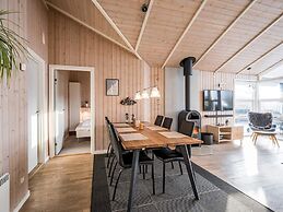 6 Person Holiday Home in Tarm