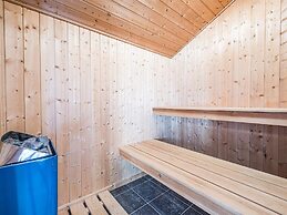 6 Person Holiday Home in Tarm