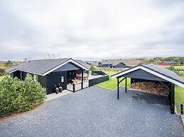 6 Person Holiday Home in Tarm