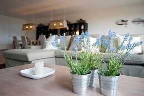 Sea-view Apartment in Den Haag With Balcony