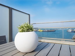 Luxury Apartment With a View