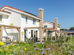 Semi-detached Holiday Home Near the Sea