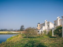 Semi-detached Holiday Home Near the Sea