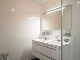 Modern Apartment With a Great View