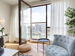 Attractive Apartment in Den Haag with Balcony near Beach