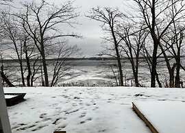 Inviting Mobile Home in Auw near Lake & City Center