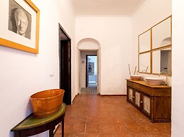 Charming Holiday Home in Fuentes de Andalucía With Pool