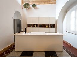 Charming Holiday Home in Fuentes de Andalucía With Pool