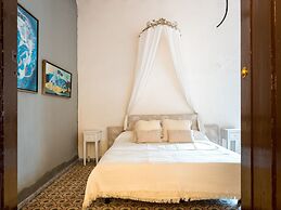 Charming Holiday Home in Fuentes de Andalucía With Pool