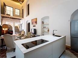 Charming Holiday Home in Fuentes de Andalucía With Pool