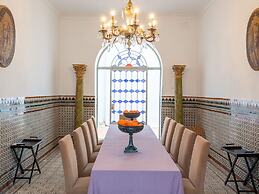 Charming Holiday Home in Fuentes de Andalucía With Pool