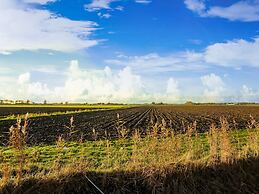 Charming Vacation Home With Terrace