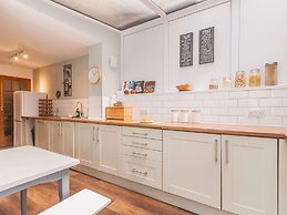 Posh Holiday Home in Plymouth near Royal William Yard