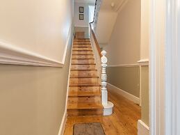 Posh Holiday Home in Plymouth near Royal William Yard