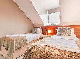 Posh Holiday Home in Plymouth near Royal William Yard