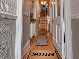 Posh Holiday Home in Plymouth near Royal William Yard