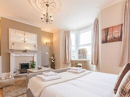 Posh Holiday Home in Plymouth near Royal William Yard