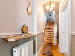 Posh Holiday Home in Plymouth near Royal William Yard