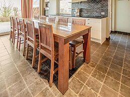 Ideal Holiday Home in Gijverinkhove With Terrace, Garden