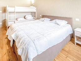 Ideal Holiday Home in Gijverinkhove With Terrace, Garden