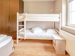 Ideal Holiday Home in Gijverinkhove With Terrace, Garden