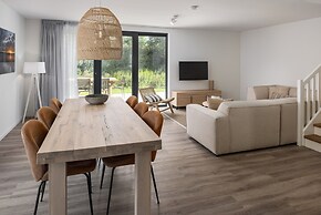 Luxury Villa With Wine Climate Cabinet