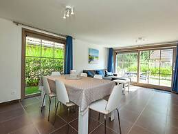 Lovely Holiday Home in Adinkerke With Fenced Garden