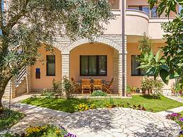 Apartment Ideal for Families With Pets