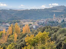 Rural Holiday Home in Tolva near near Mont Rebei Lake