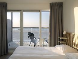 Beach House in a Dream Location on the Beach