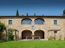 Belvilla by OYO Villa on an Organic Wine Estate