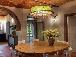 Belvilla by OYO Villa on an Organic Wine Estate