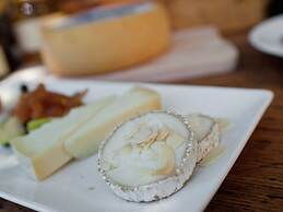 Belvilla by OYO Villa on an Organic Wine Estate