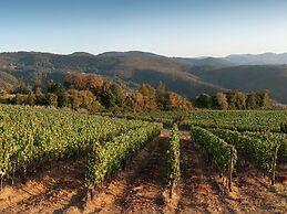 Belvilla by OYO Villa on an Organic Wine Estate