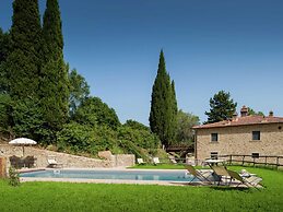 Belvilla by OYO Villa on an Organic Wine Estate