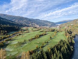 Apartment With Infrared Sauna
