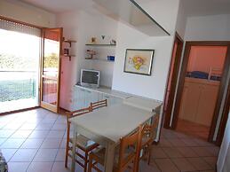 Sun Drenched Seaside Holiday Home with Pool near Venice