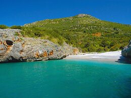 Villa a Velia con Spiaggia di Mare