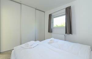 Brand New Chalet Near the Oosterschelde