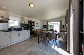 Brand New Chalet Near the Oosterschelde