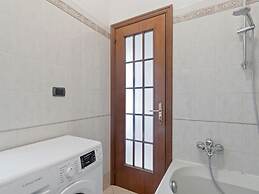Spacious Apartment in Lavagna near Sea & City Center