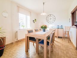 Pretty Farmhouse in Houffalize With Courtyard