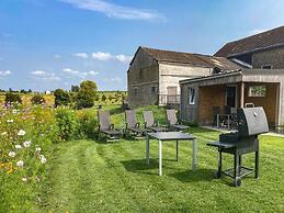 Pretty Farmhouse in Houffalize With Courtyard