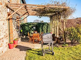 Pretty Farmhouse in Houffalize With Courtyard