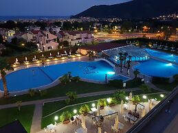 Tastefully Furnished Apartment Near the Sea