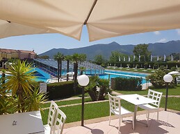 Tastefully Furnished Apartment Near the Sea