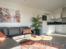 Modern Chalet With Dishwasher Near Efteling