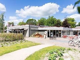 Modern Chalet With Dishwasher Near Efteling